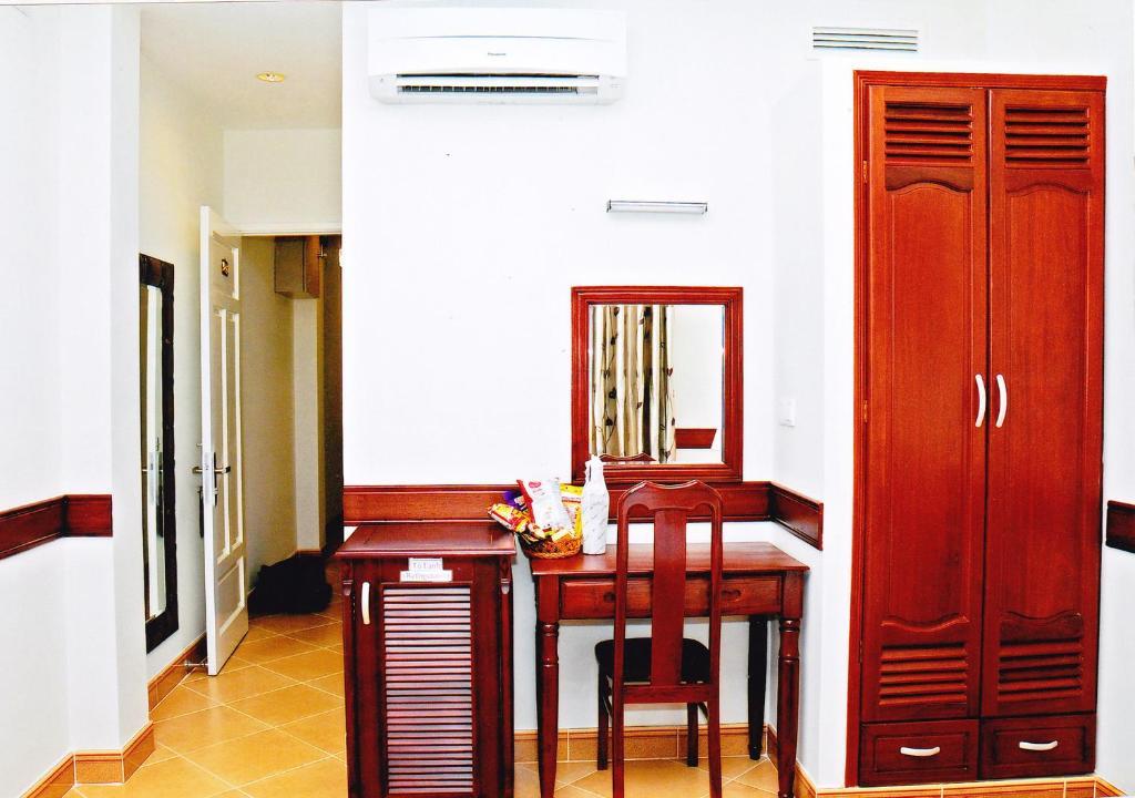 Hoang Thanh Thuy Airport Hotel 1 - Gan Am Thuc Dem Cho Hoang Hoa Tham Ho-Chi-Minh-Stadt Zimmer foto